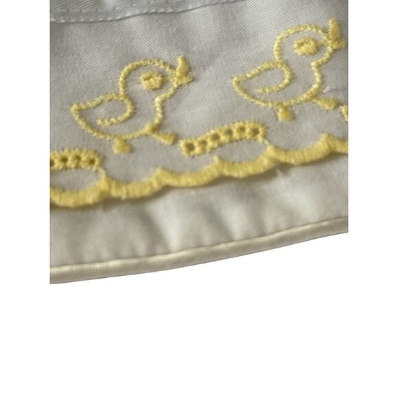 Baby DIOR Vtg One Piece Bib White Cotton Yellow Duck Embroidered Trim NEWBORN+